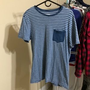 Striped blue t shirt in excellent condition